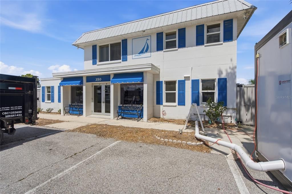 For Sale: $439,900 (2 beds, 2 baths, 1260 Square Feet)