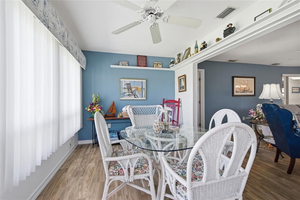 For Sale: $439,900 (2 beds, 2 baths, 1260 Square Feet)