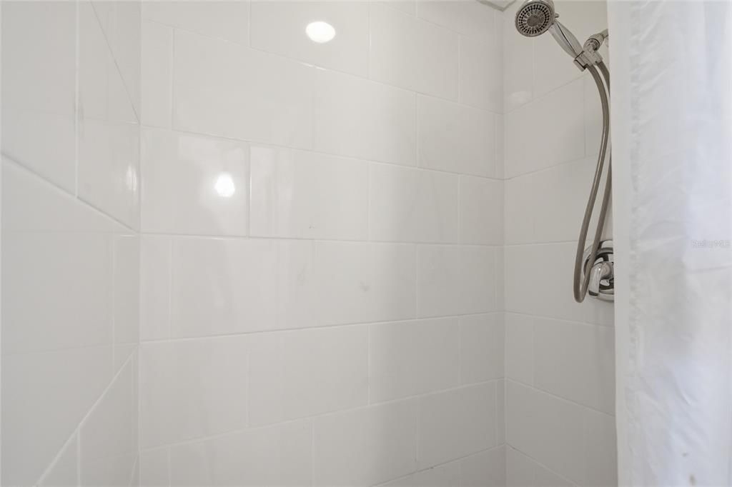 For Sale: $439,900 (2 beds, 2 baths, 1260 Square Feet)