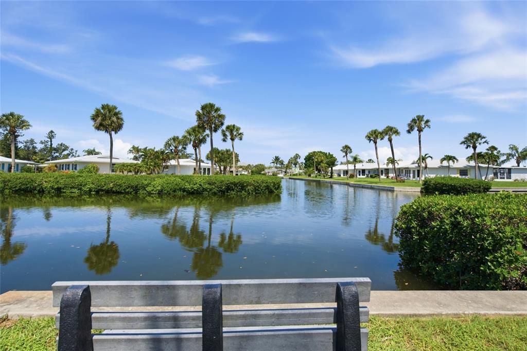 For Sale: $439,900 (2 beds, 2 baths, 1260 Square Feet)