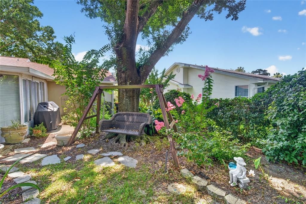For Sale: $244,900 (2 beds, 2 baths, 1648 Square Feet)