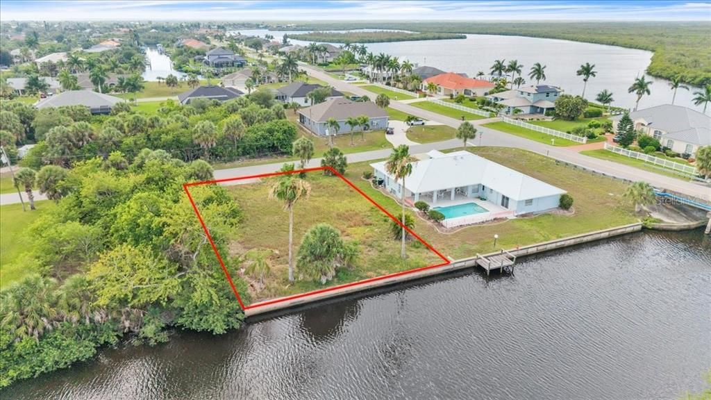 На продажу: $95,000 (0.23 acres)