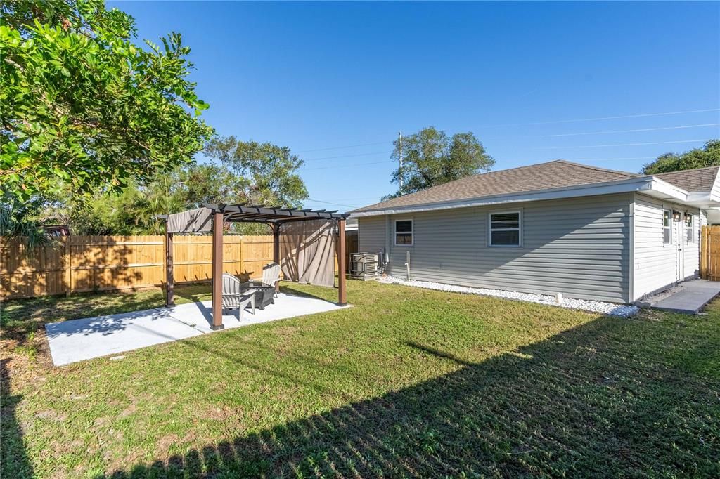 For Sale: $430,000 (3 beds, 2 baths, 1530 Square Feet)