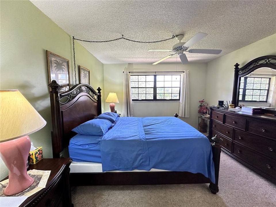 En Venta: $130,000 (2 camas, 2 baños, 899 Pies cuadrados)