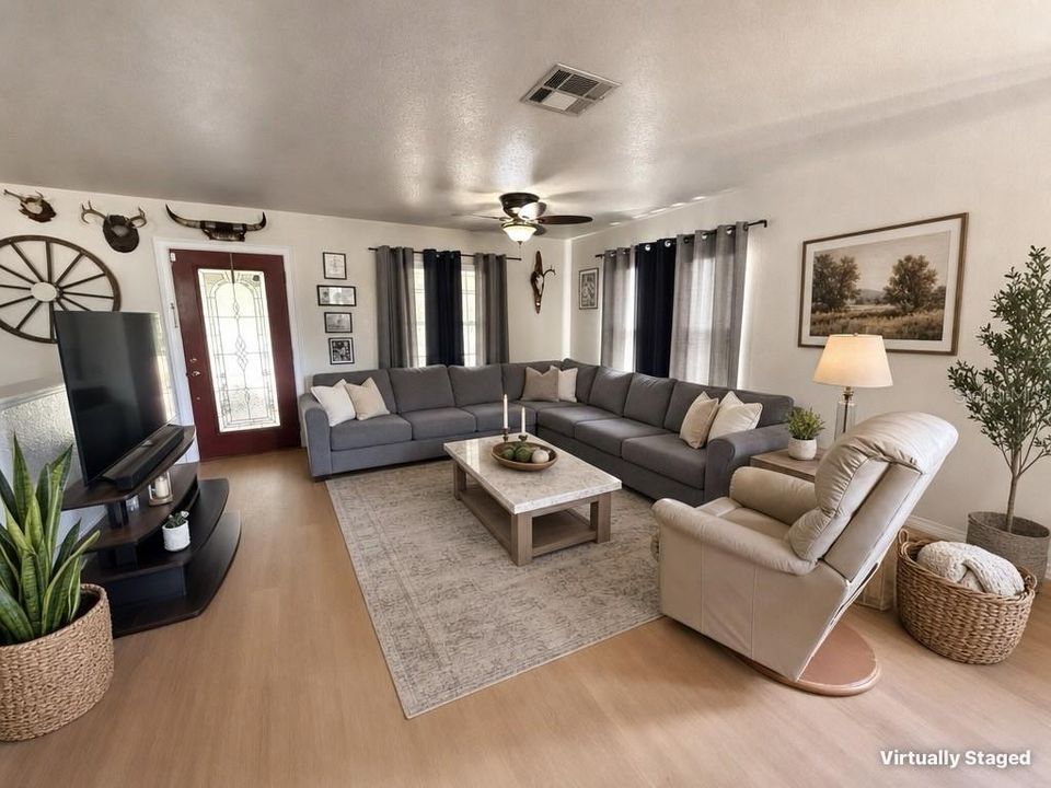 For Sale: $699,000 (4 beds, 2 baths, 2340 Square Feet)
