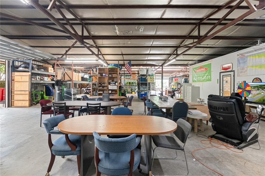 For Sale: $949,000 (0 beds, 0 baths, 6400 Square Feet)