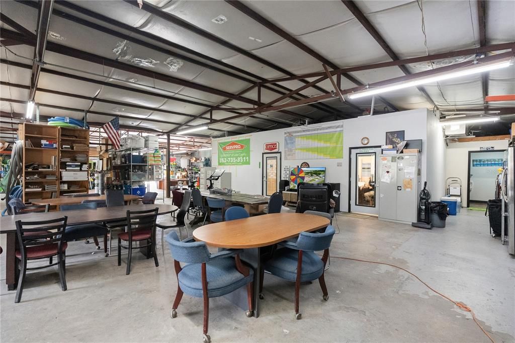 For Sale: $949,000 (0 beds, 0 baths, 6400 Square Feet)