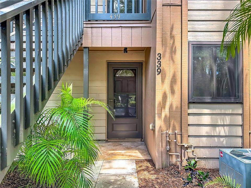 For Sale: $219,800 (1 beds, 1 baths, 731 Square Feet)