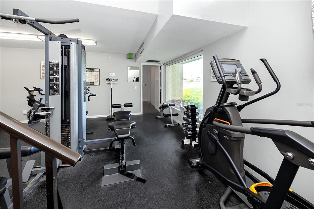 For Sale: $495,000 (1 beds, 2 baths, 1235 Square Feet)