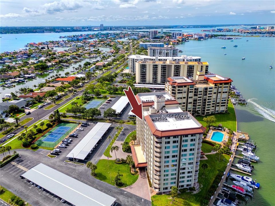 For Sale: $495,000 (1 beds, 2 baths, 1235 Square Feet)