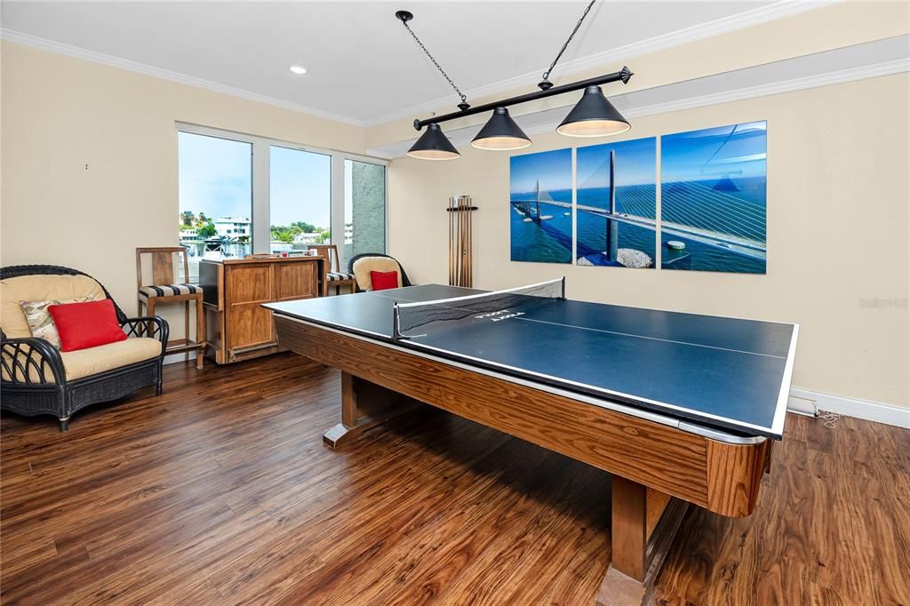 For Sale: $495,000 (1 beds, 2 baths, 1235 Square Feet)