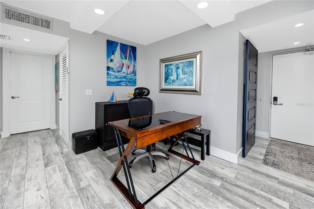 For Sale: $495,000 (1 beds, 2 baths, 1235 Square Feet)