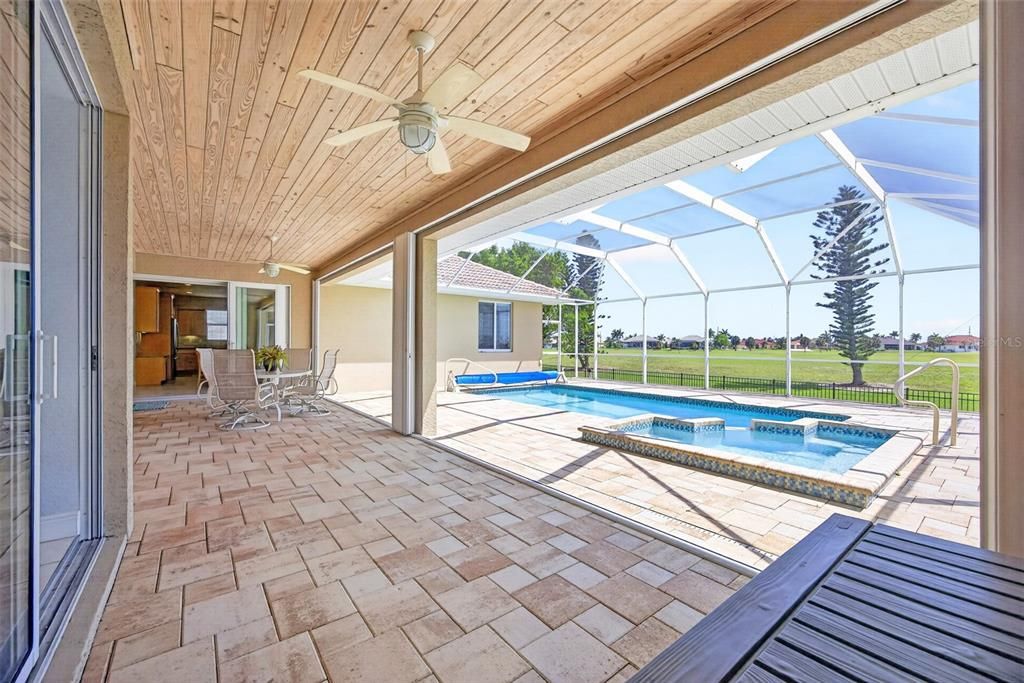 На продажу: $649,000 (3 спален, 2 ванн, 2400 Квадратных фут)