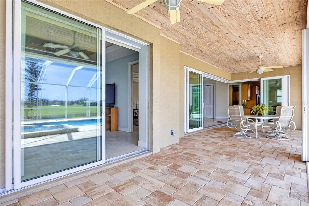 На продажу: $649,000 (3 спален, 2 ванн, 2400 Квадратных фут)