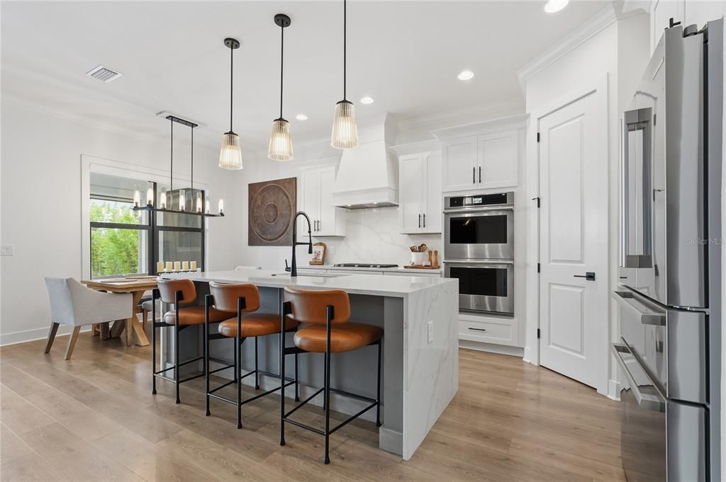 For Sale: $1,550,000 (4 beds, 3 baths, 3328 Square Feet)