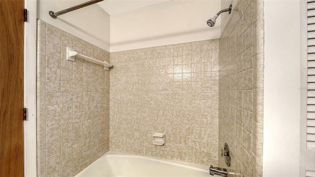 En Venta: $245,000 (2 camas, 2 baños, 1498 Pies cuadrados)