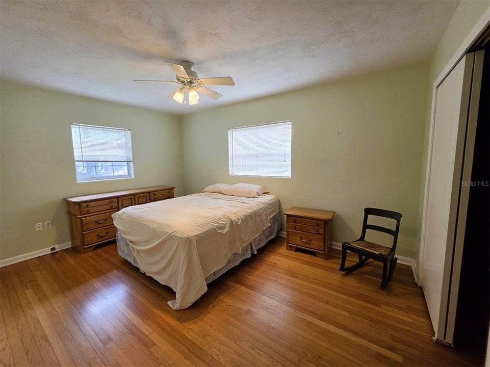 For Sale: $299,000 (3 beds, 2 baths, 1530 Square Feet)