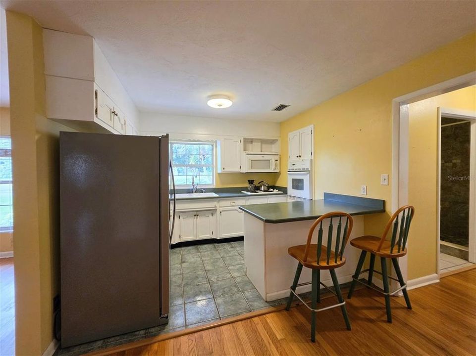 For Sale: $299,000 (3 beds, 2 baths, 1530 Square Feet)