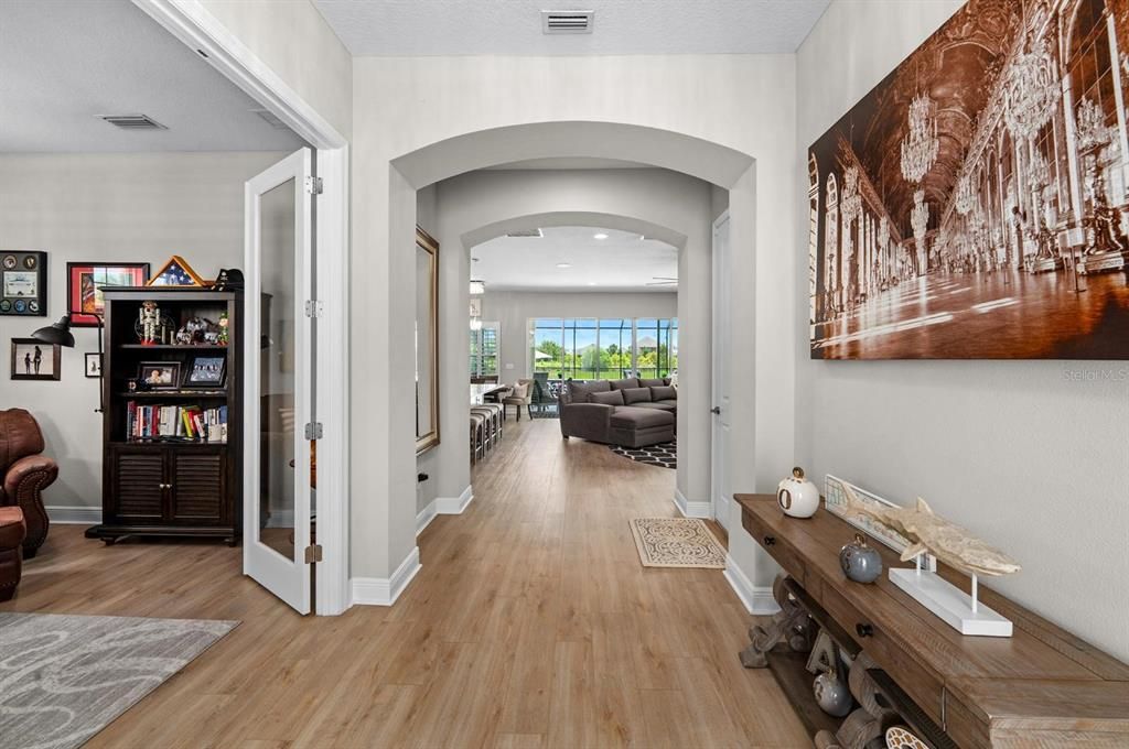 For Sale: $925,000 (5 beds, 4 baths, 3565 Square Feet)