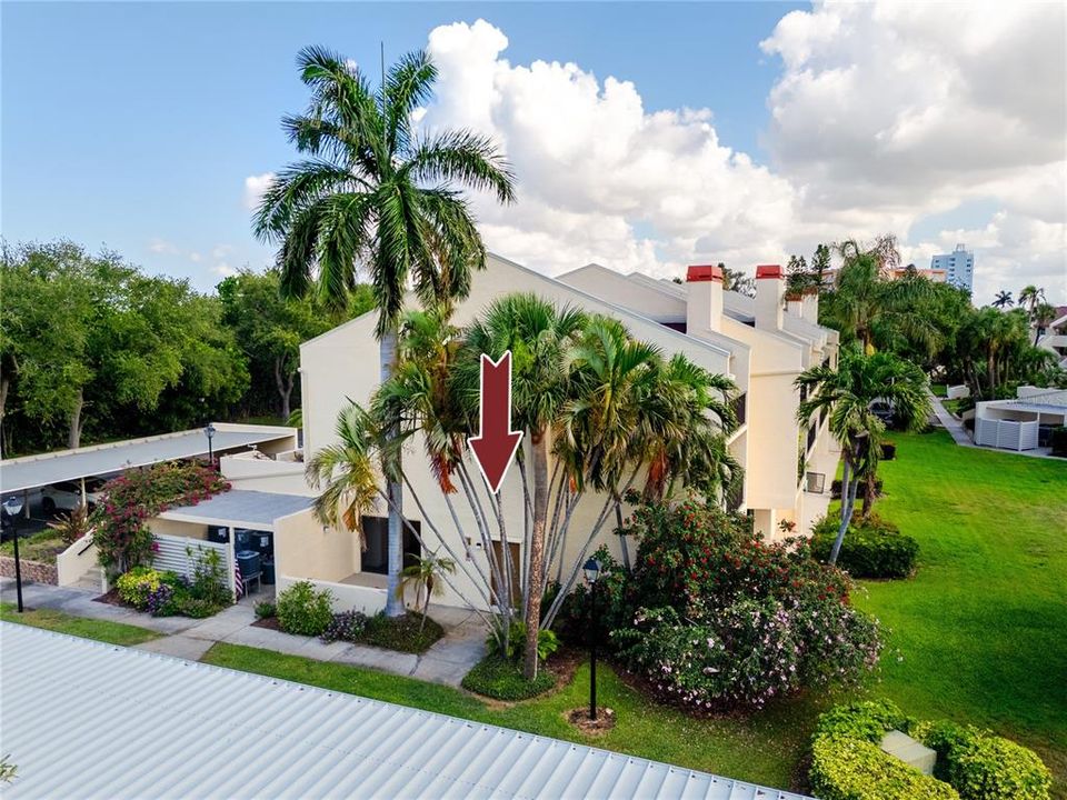 For Sale: $469,900 (2 beds, 2 baths, 1315 Square Feet)