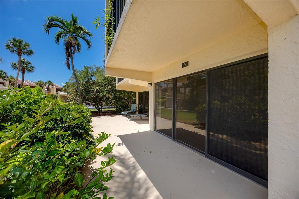 For Sale: $469,900 (2 beds, 2 baths, 1315 Square Feet)