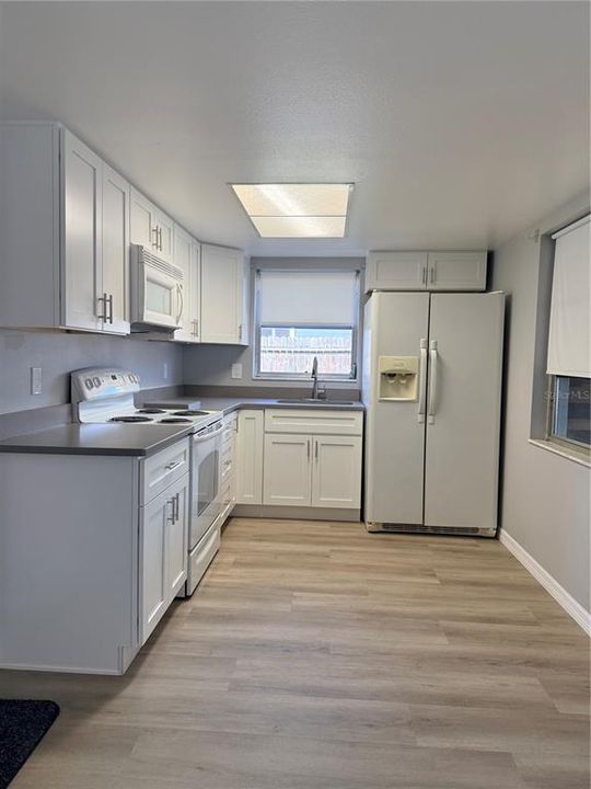 For Rent: $1,595 (2 beds, 1 baths, 1038 Square Feet)