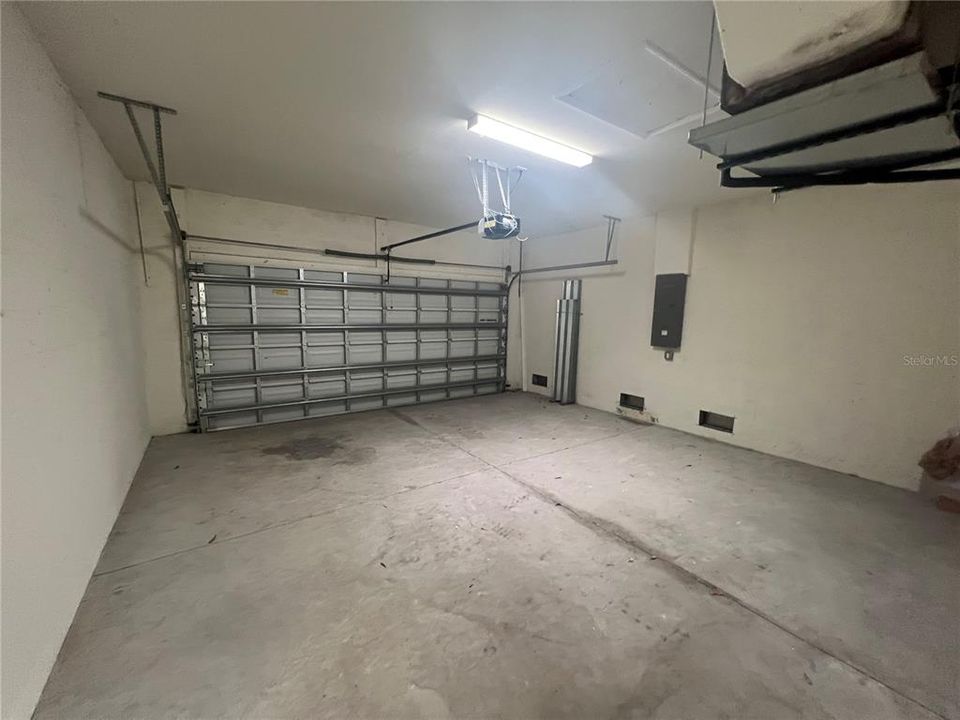 For Rent: $1,800 (3 beds, 2 baths, 1585 Square Feet)