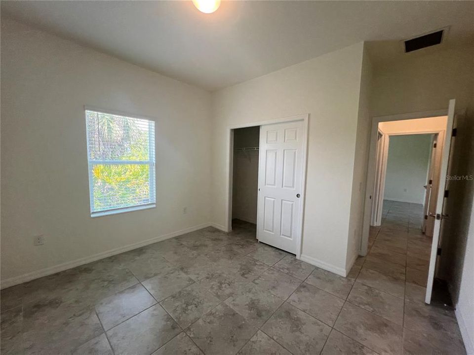 For Rent: $1,800 (3 beds, 2 baths, 1585 Square Feet)