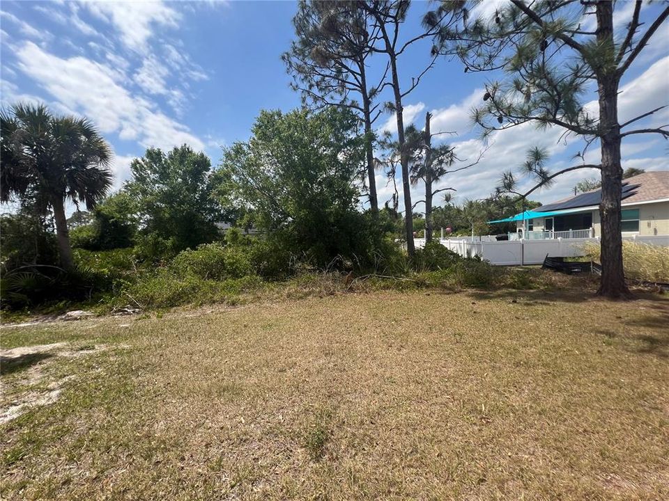 For Rent: $1,800 (3 beds, 2 baths, 1585 Square Feet)