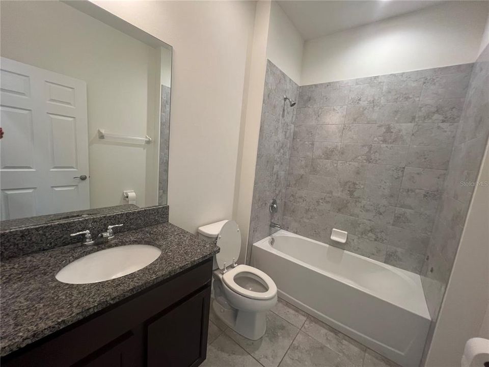 For Rent: $1,800 (3 beds, 2 baths, 1585 Square Feet)