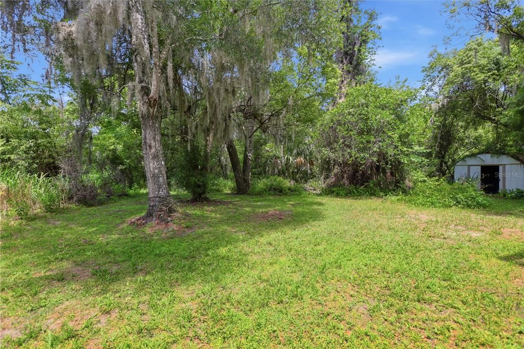 For Sale: $214,999 (2 beds, 1 baths, 990 Square Feet)