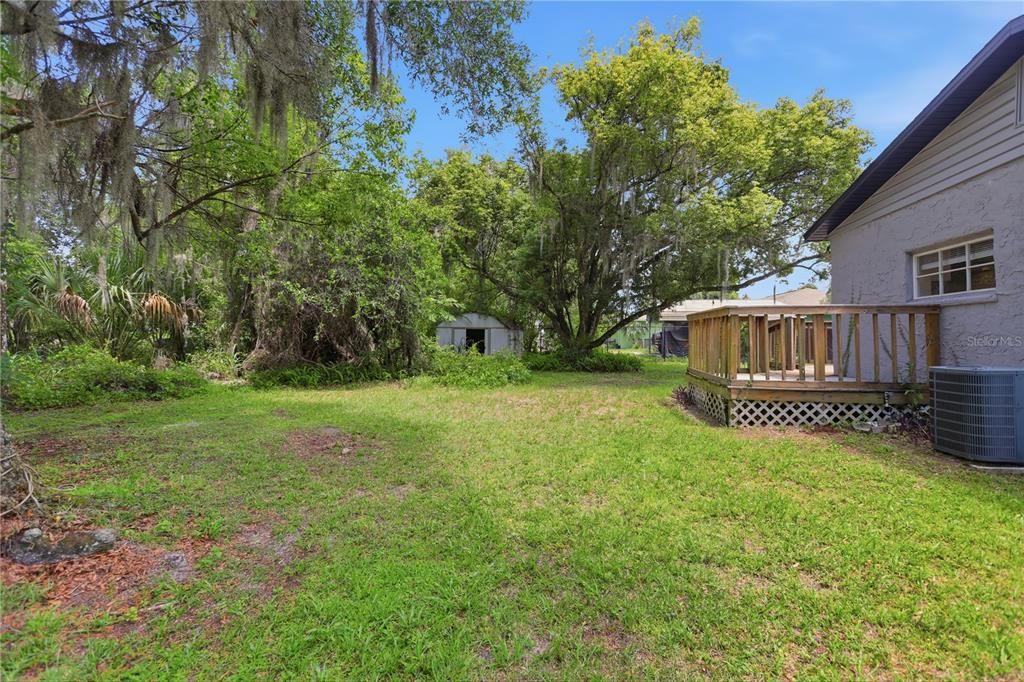 For Sale: $214,999 (2 beds, 1 baths, 990 Square Feet)