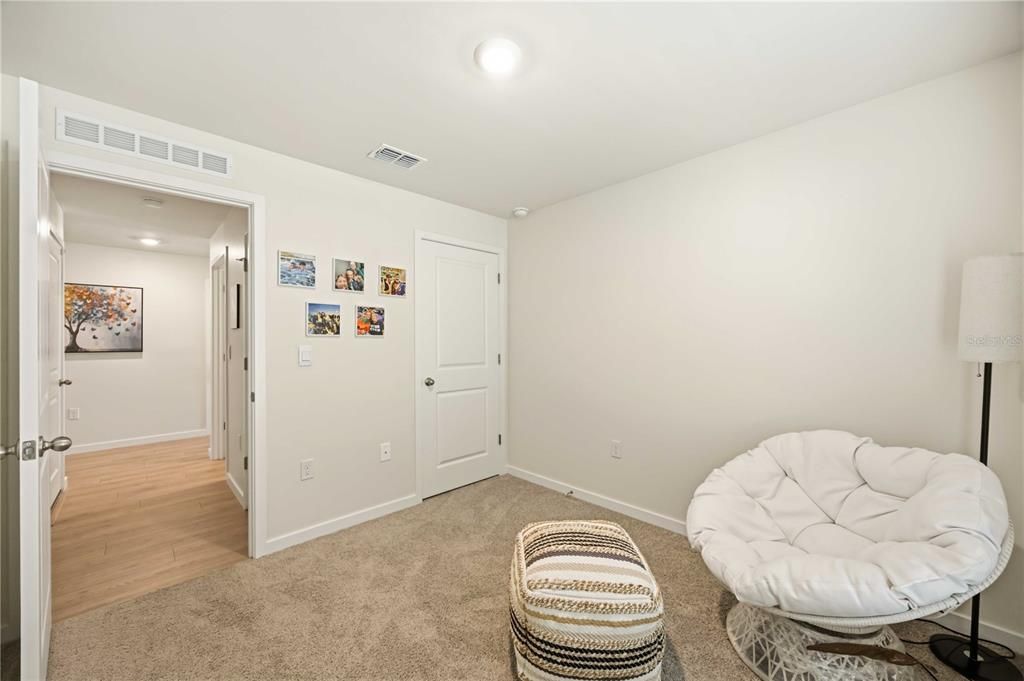 На продажу: $289,900 (4 спален, 2 ванн, 1499 Квадратных фут)