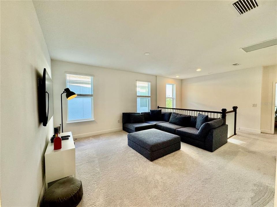 For Sale: $1,180,000 (5 beds, 4 baths, 3624 Square Feet)