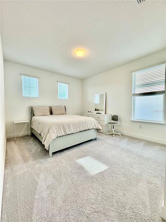 For Sale: $1,180,000 (5 beds, 4 baths, 3624 Square Feet)