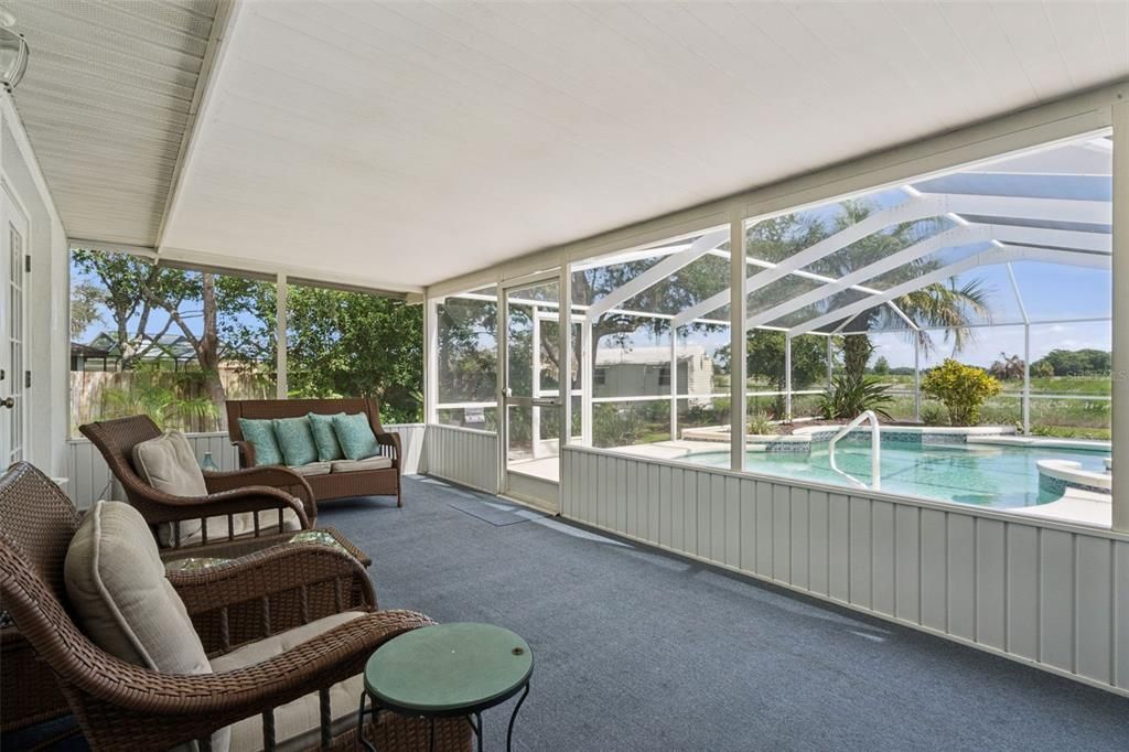 For Sale: $393,000 (3 beds, 2 baths, 1728 Square Feet)