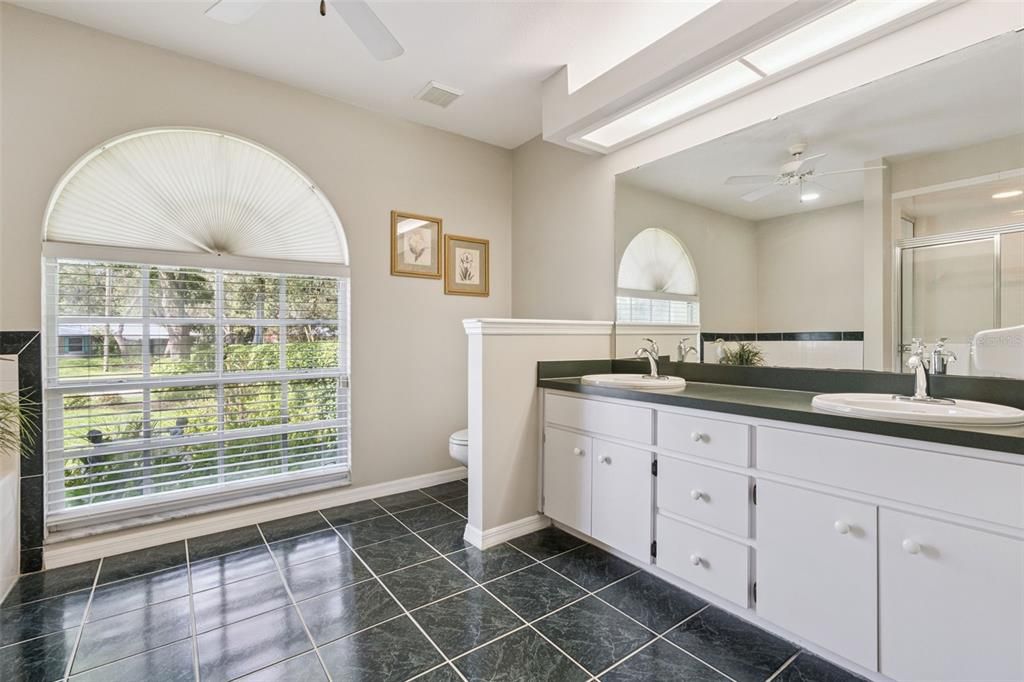 For Sale: $393,000 (3 beds, 2 baths, 1728 Square Feet)