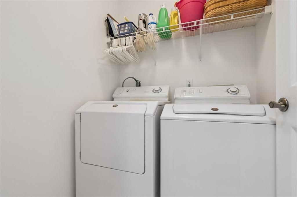 For Sale: $393,000 (3 beds, 2 baths, 1728 Square Feet)