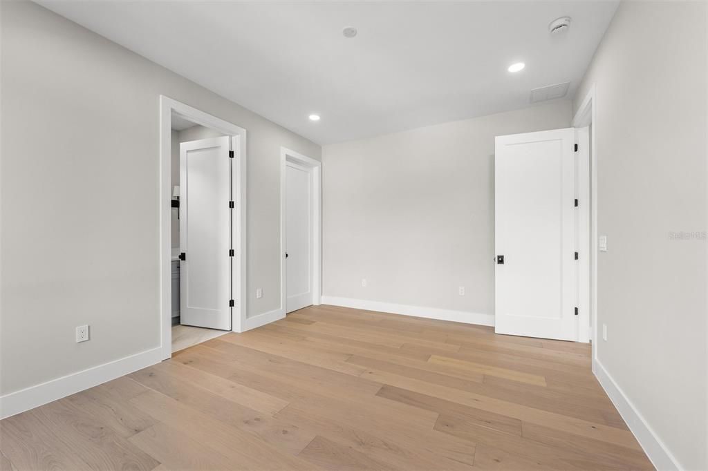 For Sale: $1,639,000 (5 beds, 4 baths, 3497 Square Feet)