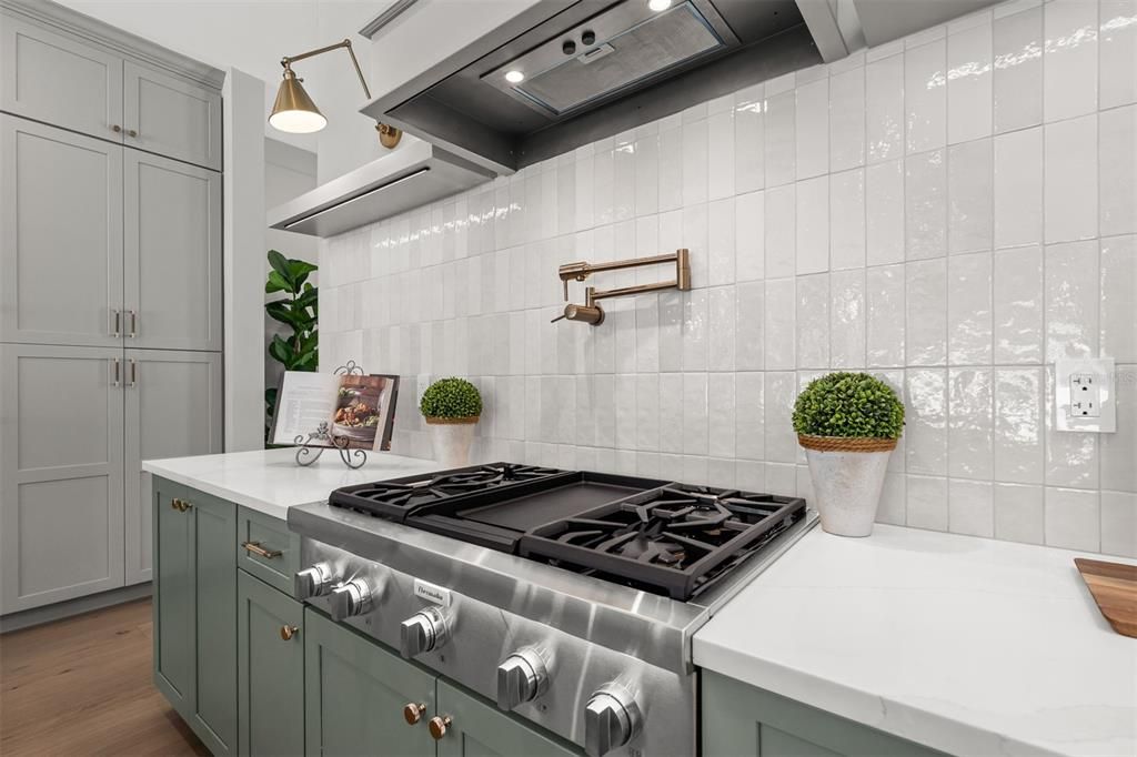 For Sale: $1,639,000 (5 beds, 4 baths, 3497 Square Feet)