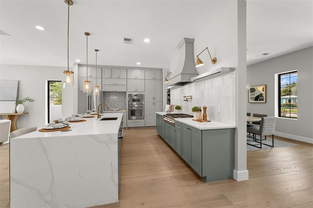 For Sale: $1,639,000 (5 beds, 4 baths, 3497 Square Feet)