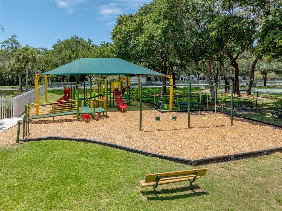 En Venta: $387,000 (4 camas, 2 baños, 2098 Pies cuadrados)