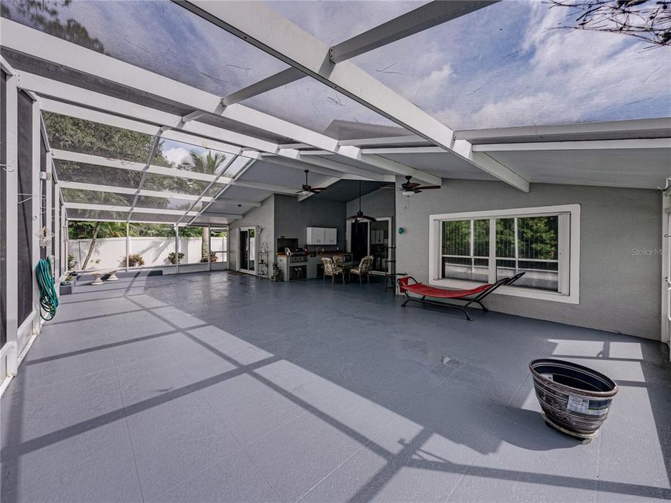 En Venta: $387,000 (4 camas, 2 baños, 2098 Pies cuadrados)