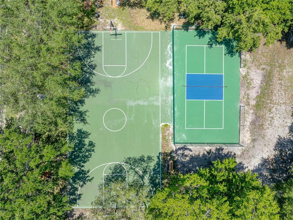 En Venta: $387,000 (4 camas, 2 baños, 2098 Pies cuadrados)