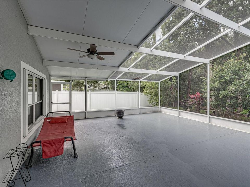 En Venta: $387,000 (4 camas, 2 baños, 2098 Pies cuadrados)