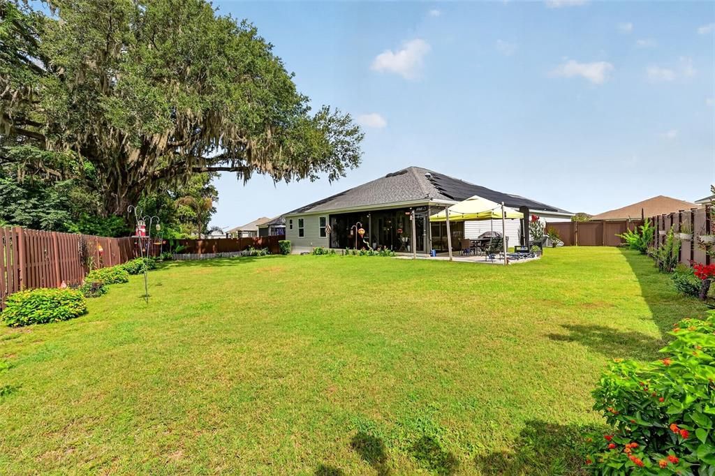 For Sale: $400,000 (4 beds, 2 baths, 1978 Square Feet)