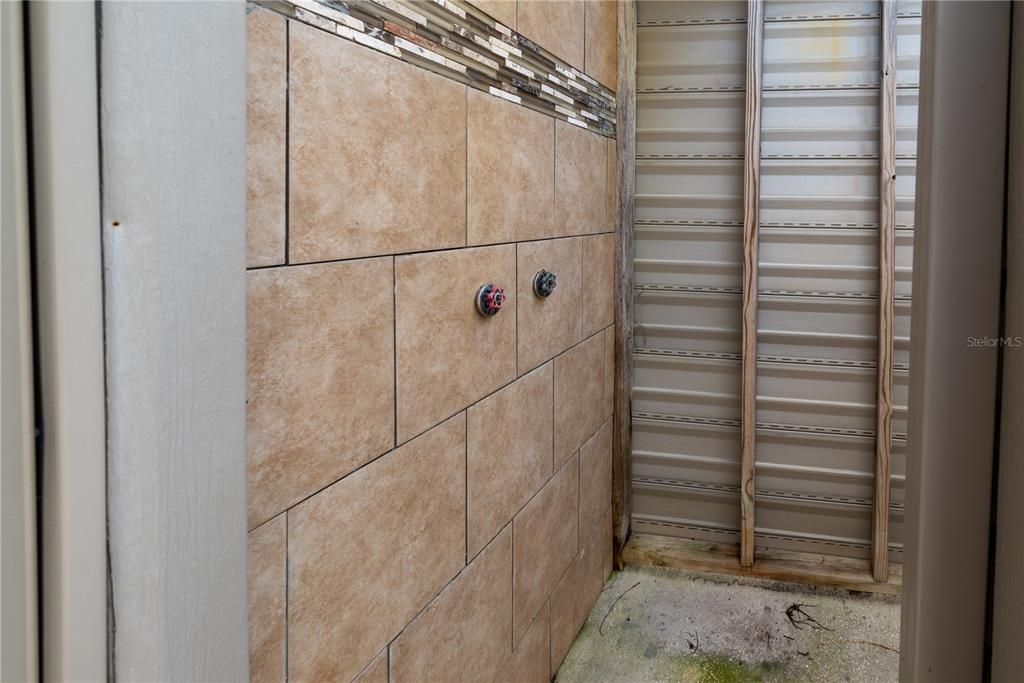 For Sale: $450,000 (3 beds, 2 baths, 1730 Square Feet)