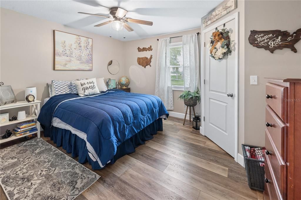 For Sale: $450,000 (3 beds, 2 baths, 1730 Square Feet)