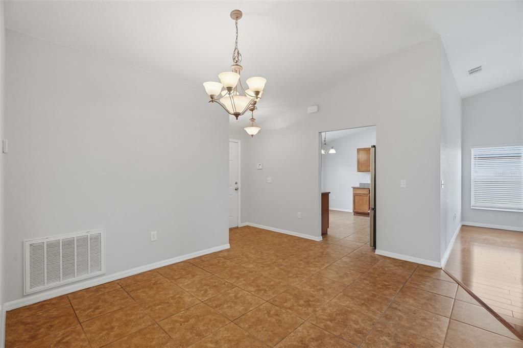 En Venta: $262,000 (3 camas, 2 baños, 1248 Pies cuadrados)