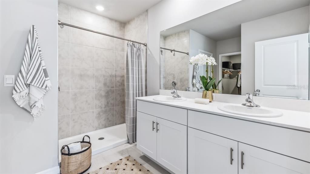 For Sale: $329,170 (4 beds, 2 baths, 1828 Square Feet)